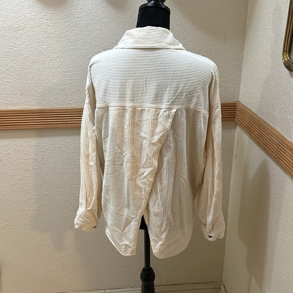 Zara XS Corduroy cream button long sleeve blouse! - Picture 5 of 5